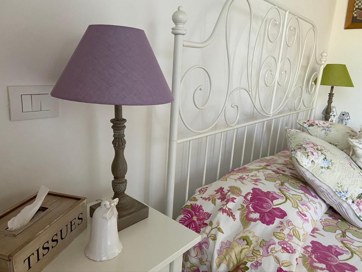 Monte Maino Bed & Breakfast Bed & Breakfast Desenzano del Garda